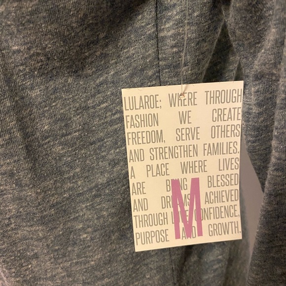 Lularoe Randy T size M - Picture 3 of 3